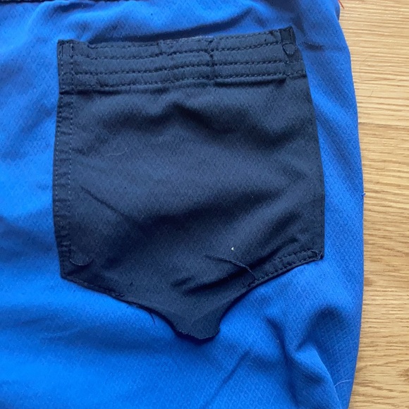Quiksilver Men’s Boardshorts - Picture 3 of 3